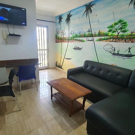 Bricos Appartement Sud Foire Dakar Bagian luar foto