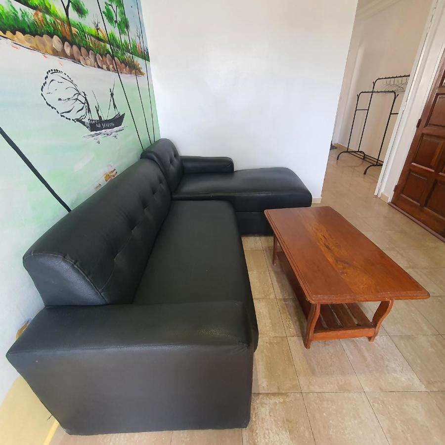 Bricos Appartement Sud Foire Dakar Bagian luar foto