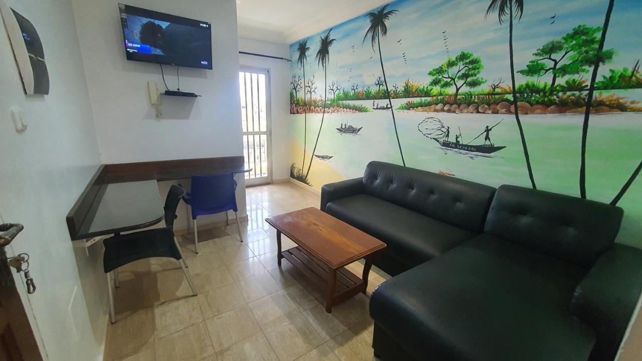 Bricos Appartement Sud Foire Dakar Bagian luar foto