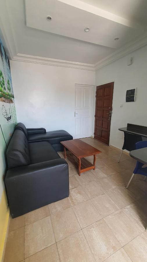 Bricos Appartement Sud Foire Dakar Bagian luar foto