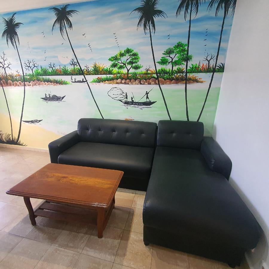 Bricos Appartement Sud Foire Dakar Bagian luar foto